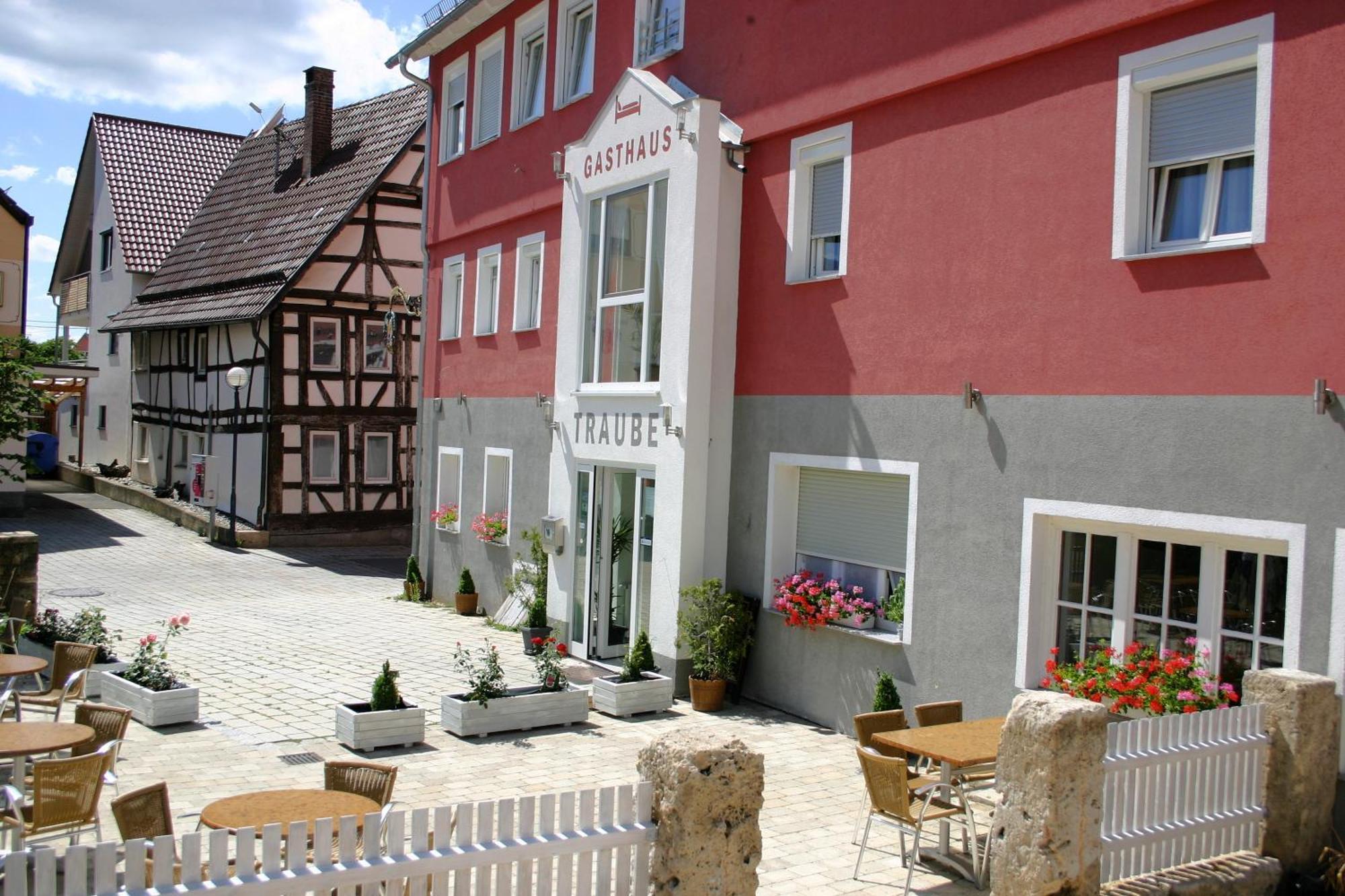 Gasthaus Traube Dettingen an der Erms Екстер'єр фото