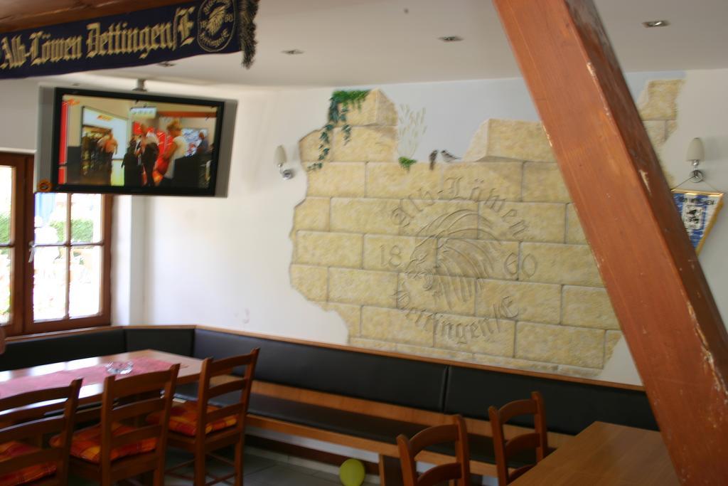Gasthaus Traube Dettingen an der Erms Екстер'єр фото
